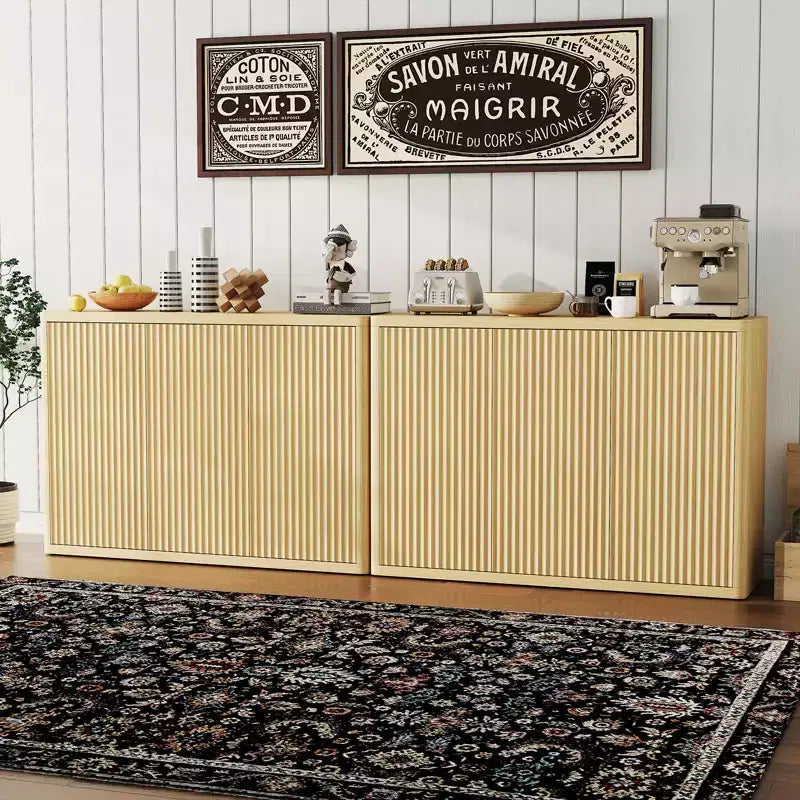 Mobile buffet credenza da 118,6 cm con 3 ante e ripiani regolabili, consolle per media con scanalature